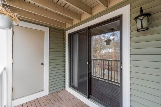 4 Bridgeview Cir 36, Tyngsborough, MA 01879