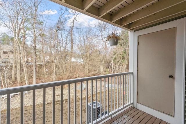 4 Bridgeview Cir 36, Tyngsborough, MA 01879