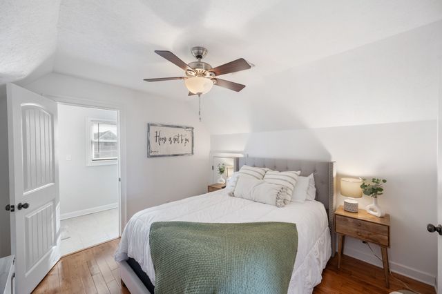 222 Fairway Villa Ln, Decaturville, TN 38329