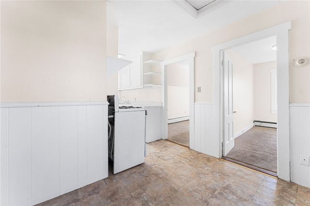 2 Chilton Street, Bristol, RI 02809