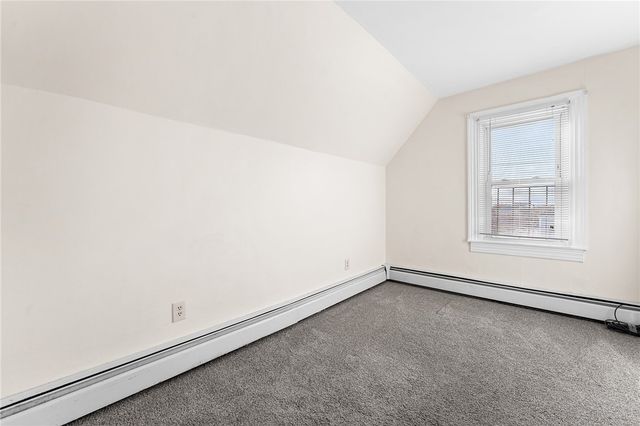 2 Chilton Street, Bristol, RI 02809