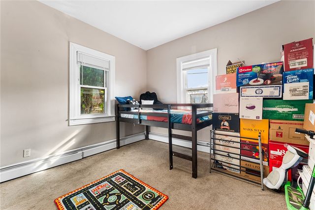 2 Chilton Street, Bristol, RI 02809