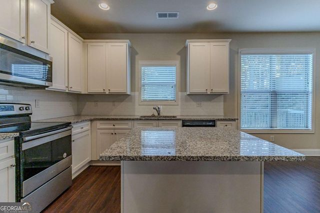 395 Dublin Way, Dallas, GA 30132