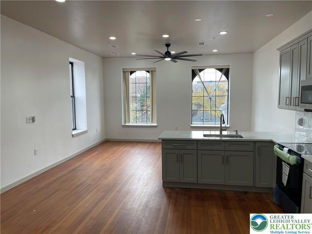 711 Chew Street 3, Allentown City, PA 18102