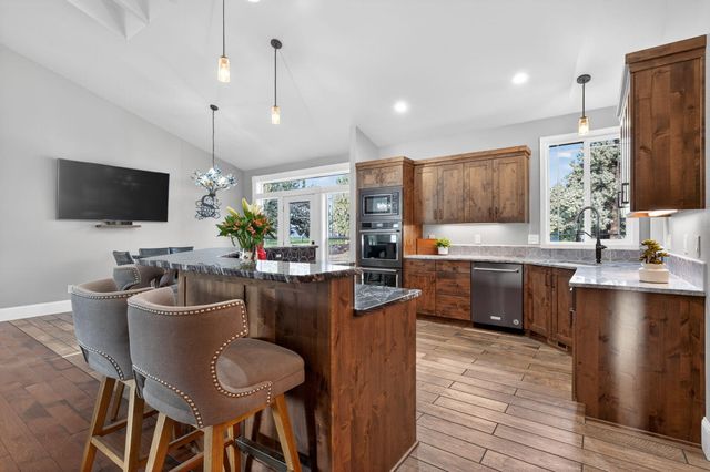 8081 SW Paious Drive, Culver, OR 97734