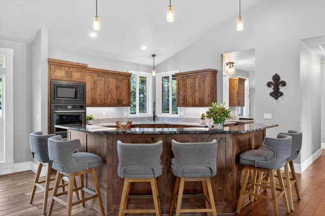 8081 SW Paious Drive, Culver, OR 97734