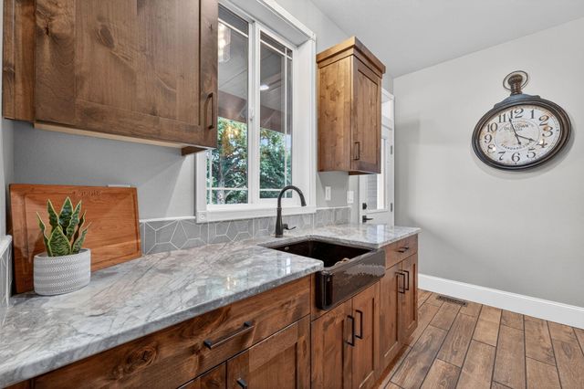 8081 SW Paious Drive, Culver, OR 97734