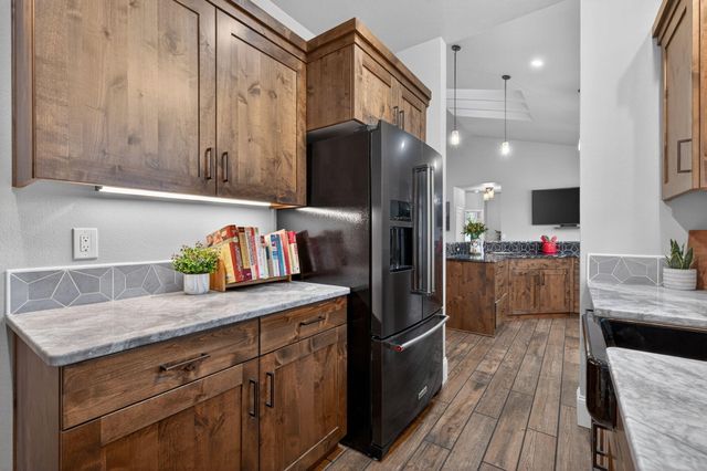 8081 SW Paious Drive, Culver, OR 97734