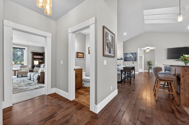 8081 SW Paious Drive, Culver, OR 97734