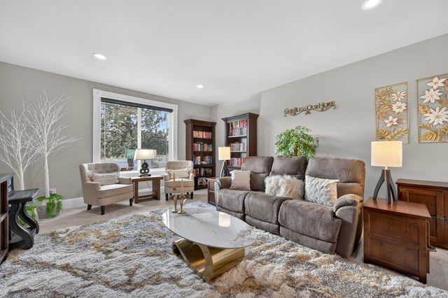 8081 SW Paious Drive, Culver, OR 97734