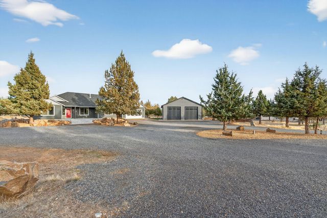 8081 SW Paious Drive, Culver, OR 97734