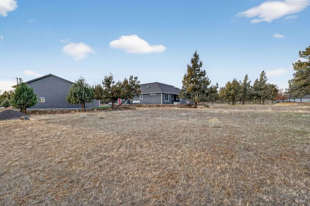 8081 SW Paious Drive, Culver, OR 97734
