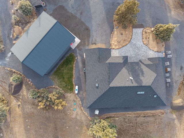 8081 SW Paious Drive, Culver, OR 97734