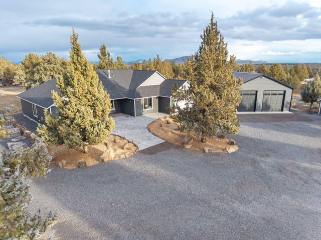 8081 SW Paious Drive, Culver, OR 97734