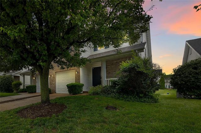 54 Jost Villa Drive, Florissant, MO 63034