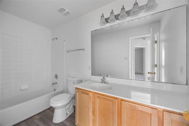54 Jost Villa Drive, Florissant, MO 63034