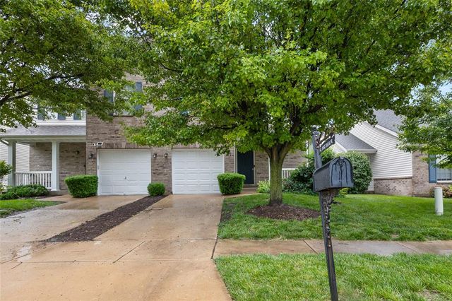 54 Jost Villa Drive, Florissant, MO 63034
