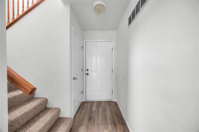 54 Jost Villa Drive, Florissant, MO 63034