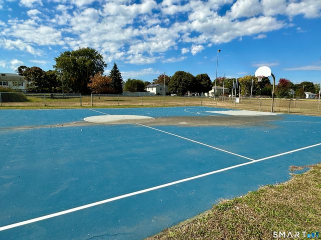 9 Park Street 2nd Floor, West Haven, CT 06516