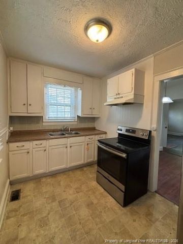 282 Windsor Drive, Fayetteville, NC 28301