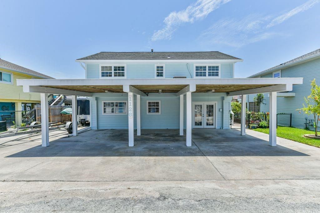 1126 Redfish Street, Bayou Vista, TX 77563