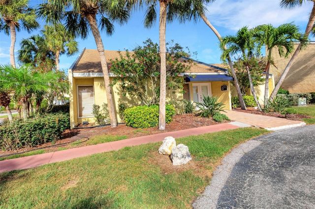 3413 CLARK RD 114, Sarasota, FL 34231