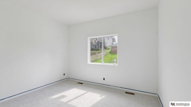 808 Grandview Drive, Louisville, NE 68037