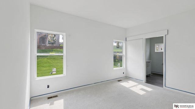 808 Grandview Drive, Louisville, NE 68037