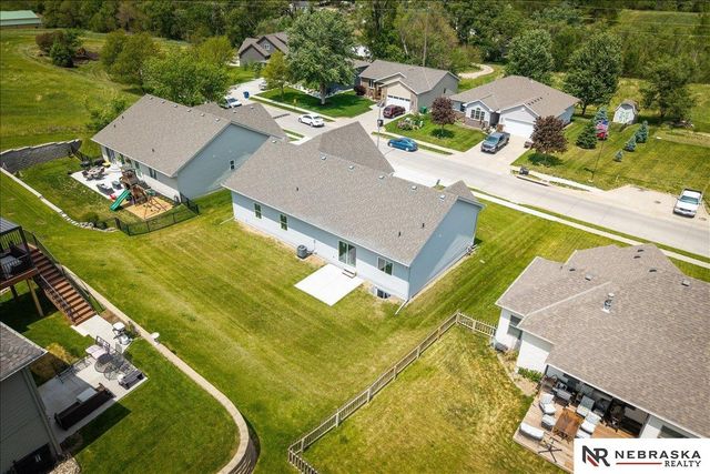 808 Grandview Drive, Louisville, NE 68037