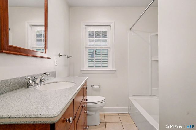 32 Crescent Drive, Easton, CT 06612