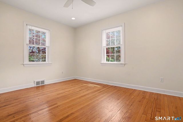 32 Crescent Drive, Easton, CT 06612