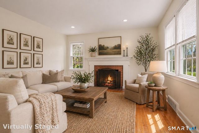 32 Crescent Drive, Easton, CT 06612