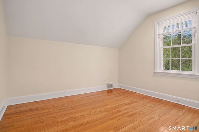 32 Crescent Drive, Easton, CT 06612