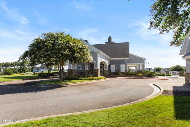 324 Spicer Lake Drive, Holly Ridge, NC 28445