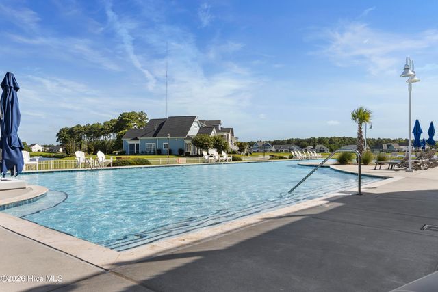 324 Spicer Lake Drive, Holly Ridge, NC 28445