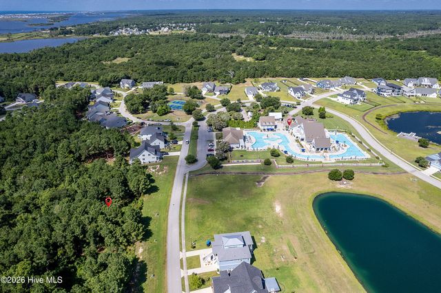 324 Spicer Lake Drive, Holly Ridge, NC 28445