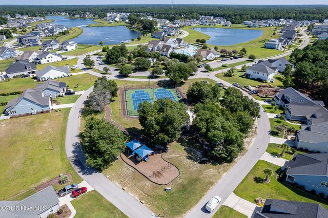 324 Spicer Lake Drive, Holly Ridge, NC 28445