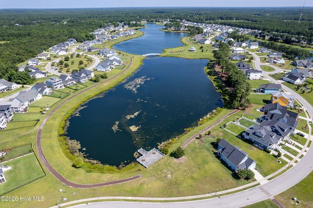 324 Spicer Lake Drive, Holly Ridge, NC 28445