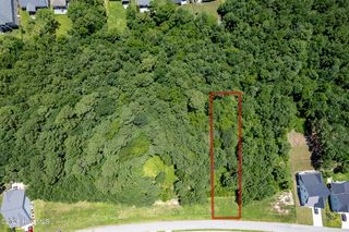324 Spicer Lake Drive, Holly Ridge, NC 28445