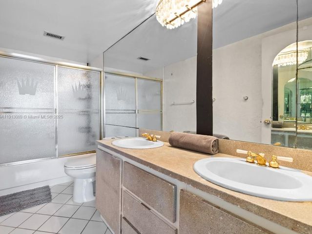 900 Bay Dr 624-622-620, Miami Beach, FL 33141