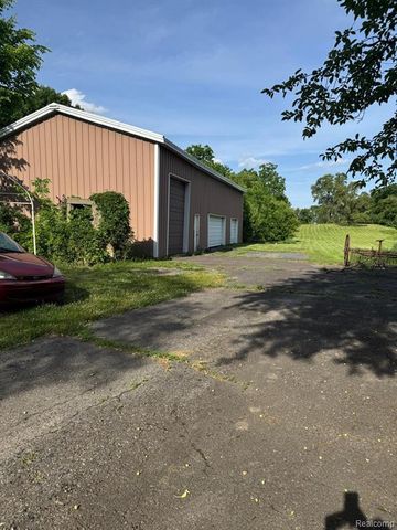 1684 Baldwin Avenue, Pontiac, MI 48340