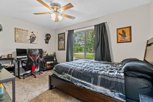6946 W Lone Oak Street, Springfield, MO 65803
