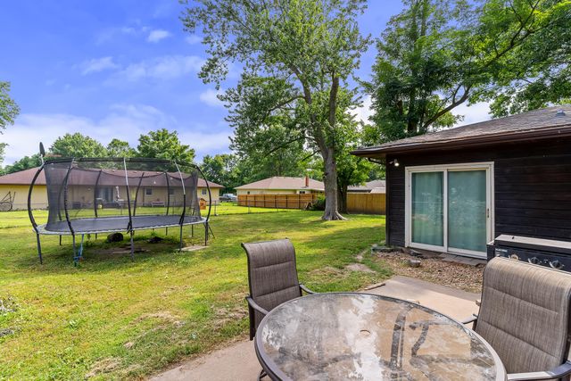 6946 W Lone Oak Street, Springfield, MO 65803