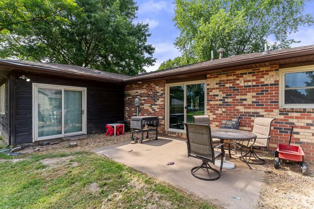 6946 W Lone Oak Street, Springfield, MO 65803
