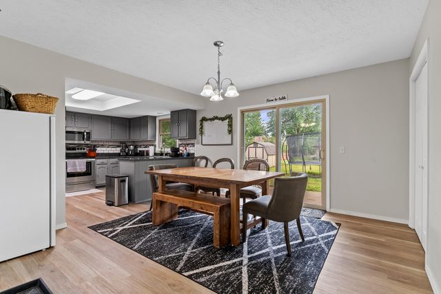 6946 W Lone Oak Street, Springfield, MO 65803