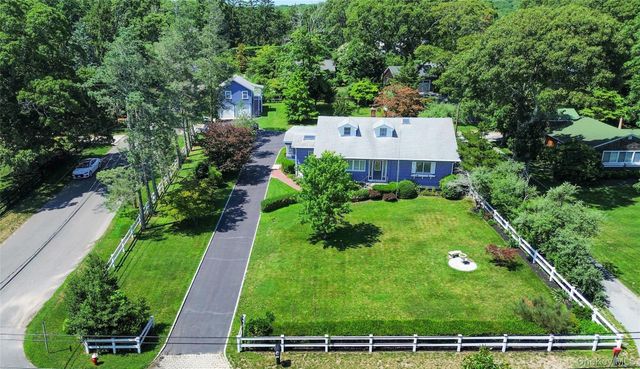 8275 Skunk Lane, Cutchogue, NY 11935