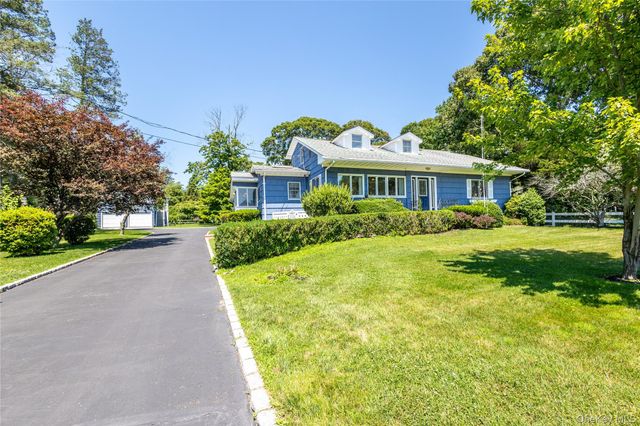 8275 Skunk Lane, Cutchogue, NY 11935