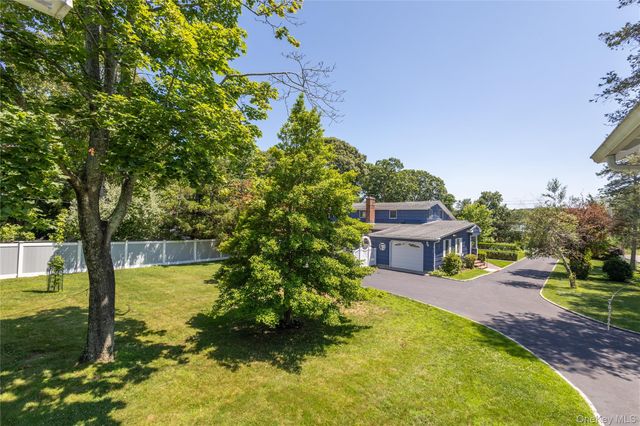 8275 Skunk Lane, Cutchogue, NY 11935