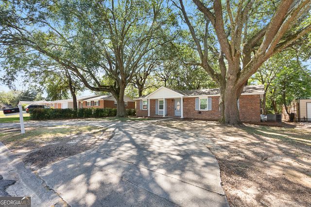 114 Karen Drive, Warner Robins, GA 31088