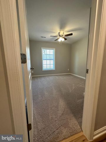 8012 RUGBY, Manassas Park, VA 20111
